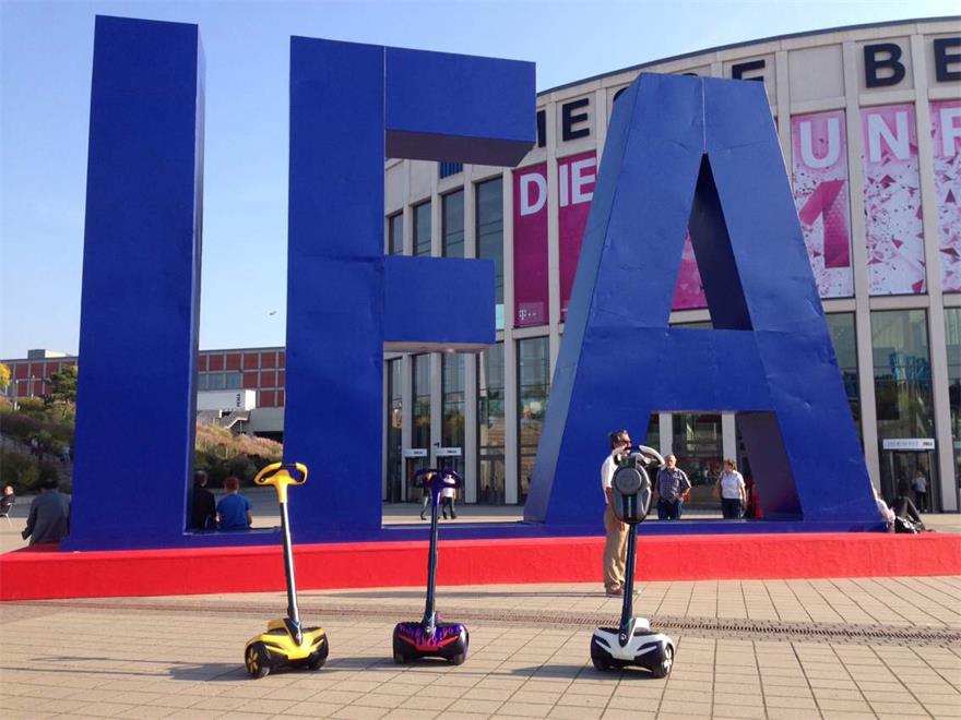 乐行平衡车亮相IFA2014  科技不忘玩耍